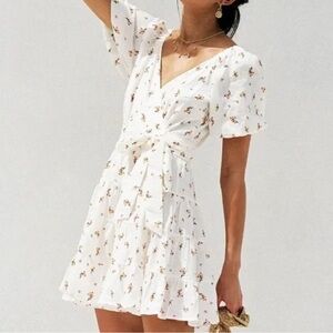 Kivari Daria Floral Wrap Mini Dress size 8